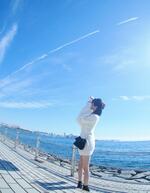 ?? 晴天に引かれた、一本の「兆し」