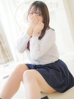 ゆゆ（ポッキリ学園 ～モテモテハーレムごっこ～）の写メ日記「8時から☀️」 画像